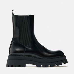 NWT ZARA LUG SOLE CHELSEA ANKLE BOOTS BLACK
